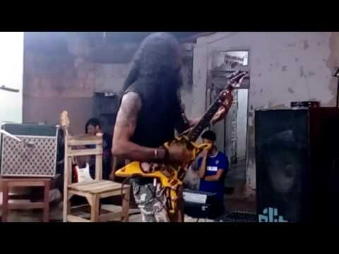 Steel Brain  The Noise In the Darkness Live.