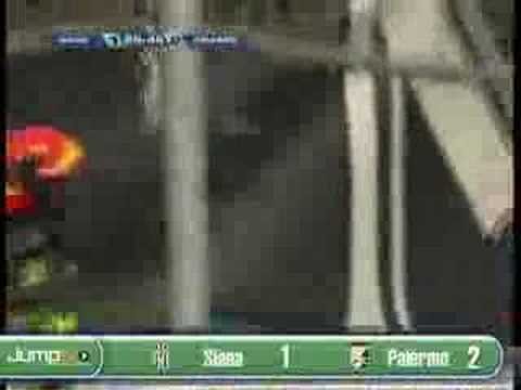 SerieA Futbol: Siena ties Palermo 2 - 2
