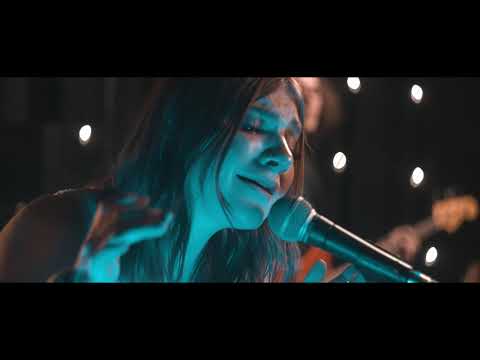 Sophie Blair - Close Quarters (Live)