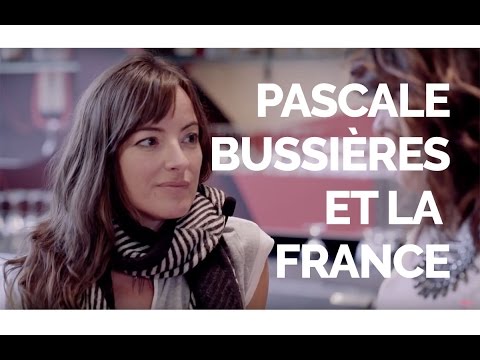 Pascale Bussières et la France | Tapis rose