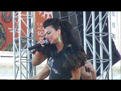 Luciana - I Like That (Static Revenger & Richard Vission) (Live at San Francico Pride)