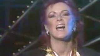 Frida - Twist in the dark