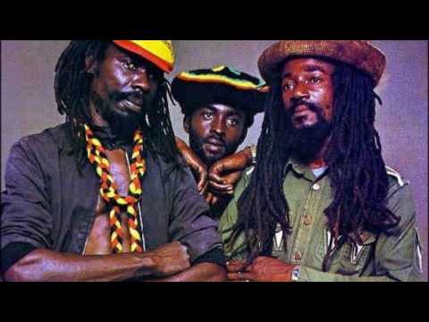 PEACE LOVE AND HARMONY REGGAE MIX DEC 2016