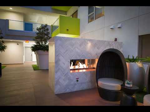 C on Pico in Los Angeles, CA