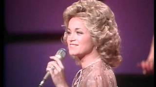 Barbara Mandrell Sleepin&#39; Single In A Double Bed