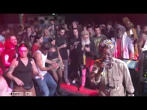 King Shiloh Soundsystem ft black omolo - Steppa & Dubwise Selection @ de helling 091022