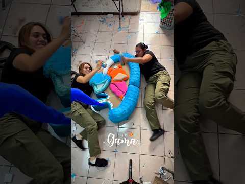 Van a despedir a alguien 🤫 🔴🔴😭😭‼️‼️ #piñatas