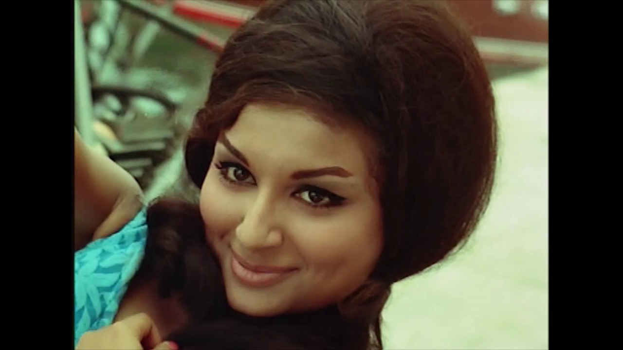 Starring Sharmila Tagore - Trailer
