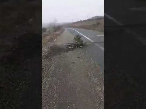 INFOHuedin.ro - Cratere pe DJ 108 C