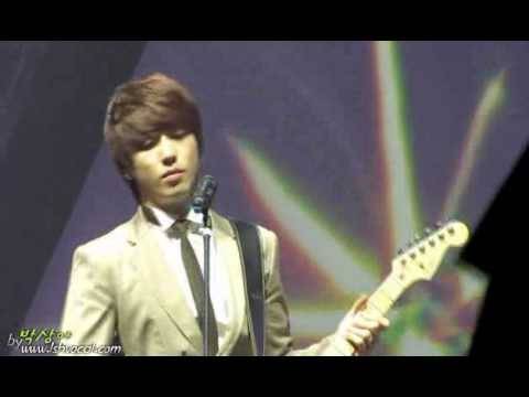 [FANCAM]100306 Yonghwa  Now or Never I'm a loner@MC