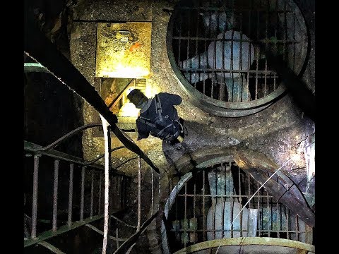 Bunker 52.Utforskar hemliga Svenska berg rum.kalla krigets hemligheter.tunnel urban exploration