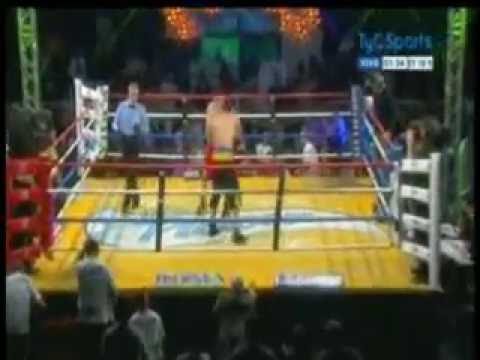 Pablo Hernán "El Gladiador" Curbelo vs. Cristian Daniel "El Chino" Suárez