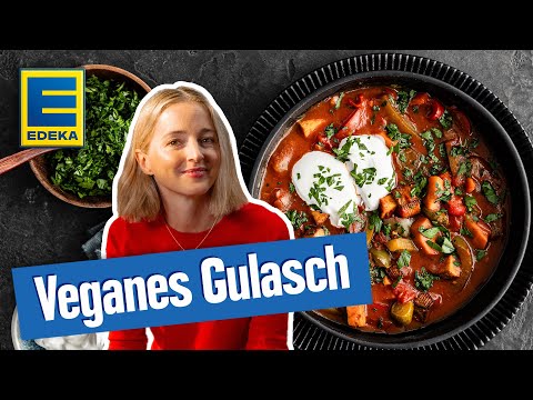 Veganes Gulasch Rezept – Deftiges Gemüsegulasch mit Räuchertofu