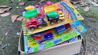 Download lagu Sand Truck, Molen Truck, Race Car, Fire Truck, Excavator, Bulldozer, Dump Truck mp3