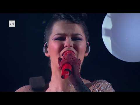 Saara Aalto - Domino LIVE in UMK 3.3.2018
