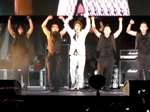 [Fancam] Yunho - Why (Keep Your Head Down) (10.09.04 SM Town Live '10 in L.A.)