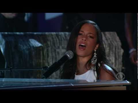 Alicia Keys - If I Ain't Got You (live at grammys 2005) HQ
