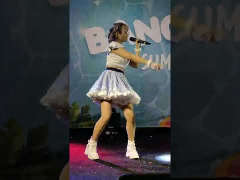 220320 (Praew Fancam) Shining Star - Roller Coaster @ Bangkok Idol Summer - Gateway Ekamai