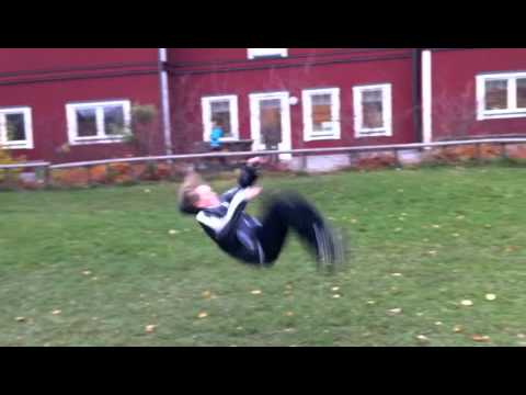 Funny frontflip FAIL! ^^