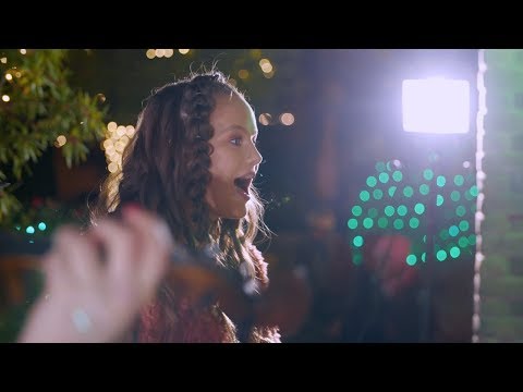 Christmas Caroling Flash Mob The First Noel #LIGHTtheWORLD | The Five Strings