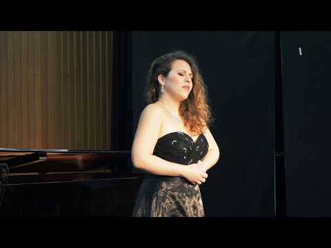 Na'ama Shulman -  Les Papillons (op.2 no.3) / E. Chausson