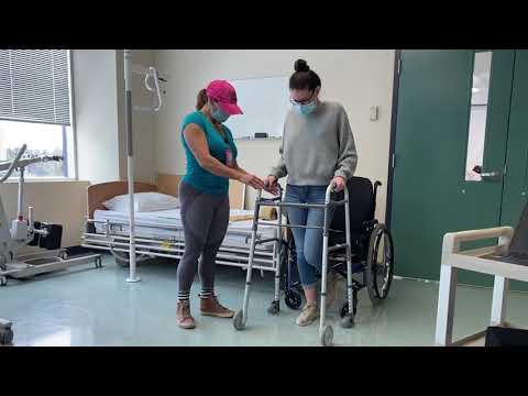 Marche avec marchette en unipodal