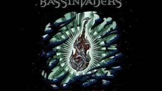 Bassinvaders - Eagle Fly Free