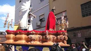 preview picture of video 'Salida del templo de Coronación, Almería Semana Santa 2009'