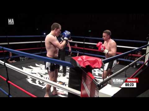 ROAR COMBAT LEAGUE 5 - Karl Beck vs Kieran SMALLCOME