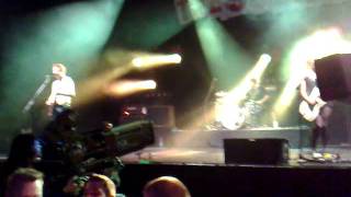 The Subways - It's a party - live at E-Werk, Cologne / Köln  (Billy dives from the gallery)