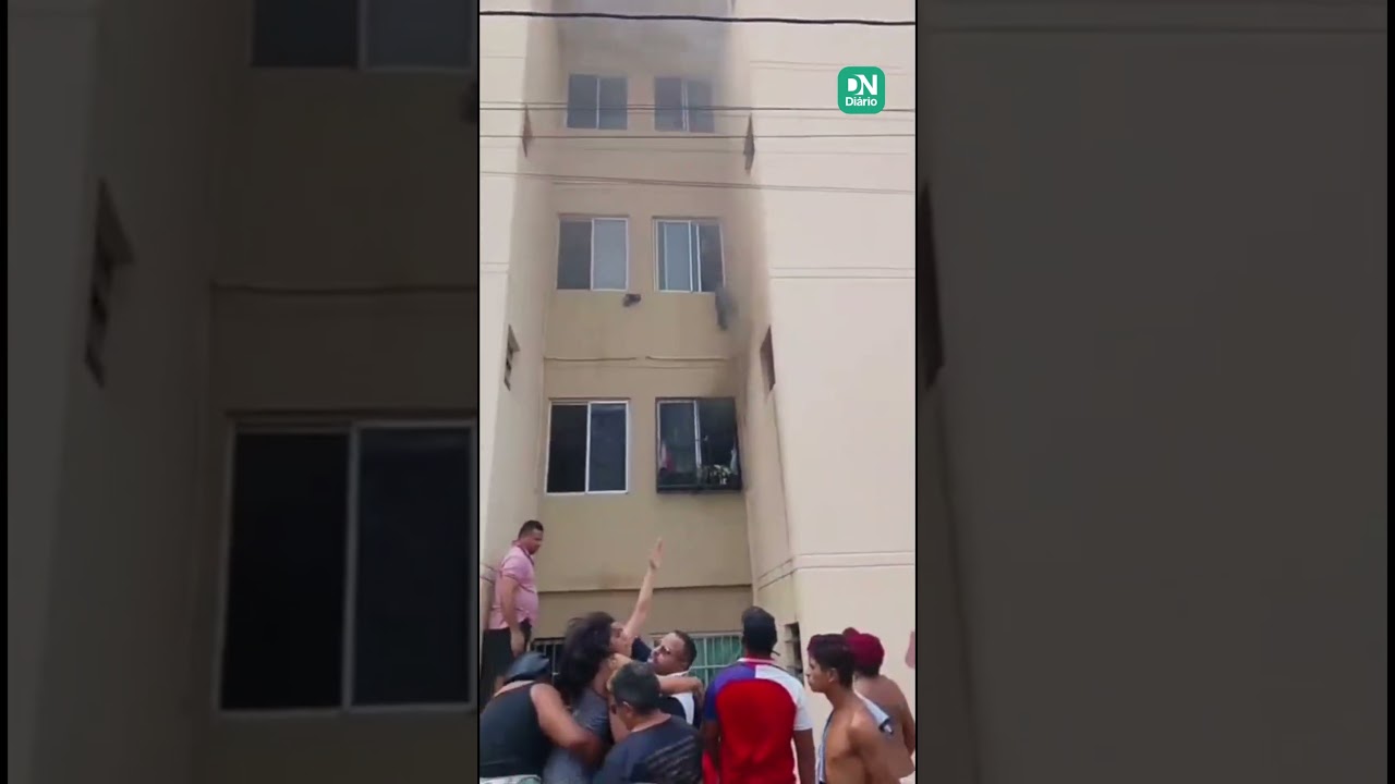 Imagem da notícia: Mulher e bebê são resgatados de apartamento durante incêndio em Fortaleza