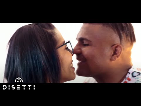 Davis Bravo - Tu Carta Sobre La Mesa (Official Music Video) | Salsa Romántica