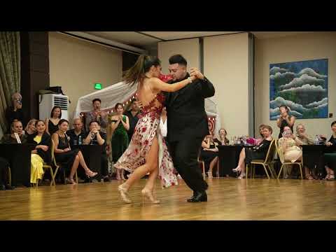 Clarisa Aragon and Sebastian Bolivar - Milonga with clarity