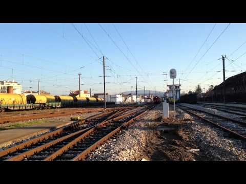 Intercidades 513 e Alfa Pendular 133 na Estação da Pampilhosa, Linha do Norte