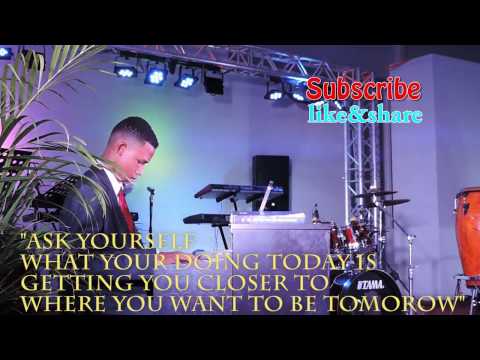 Ari at Concert Danki Senor Danki mi Dios