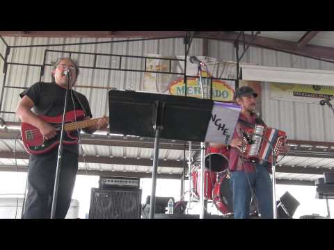 Martin Luna y Los Moon Dogs @ Mi Mercado in San Antonio,Tx. 2014