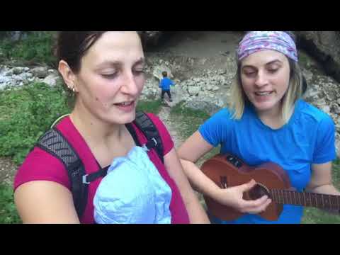 Ana si Simi - Nisip pe coapse (Gentiana)