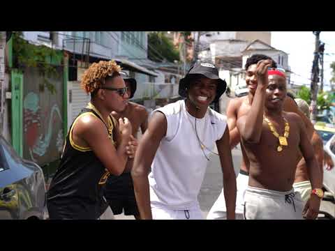 Macarena dos Crias / Oz Crias e Os 22 do Passinho ( Prod:  DJ Lc da Roça )