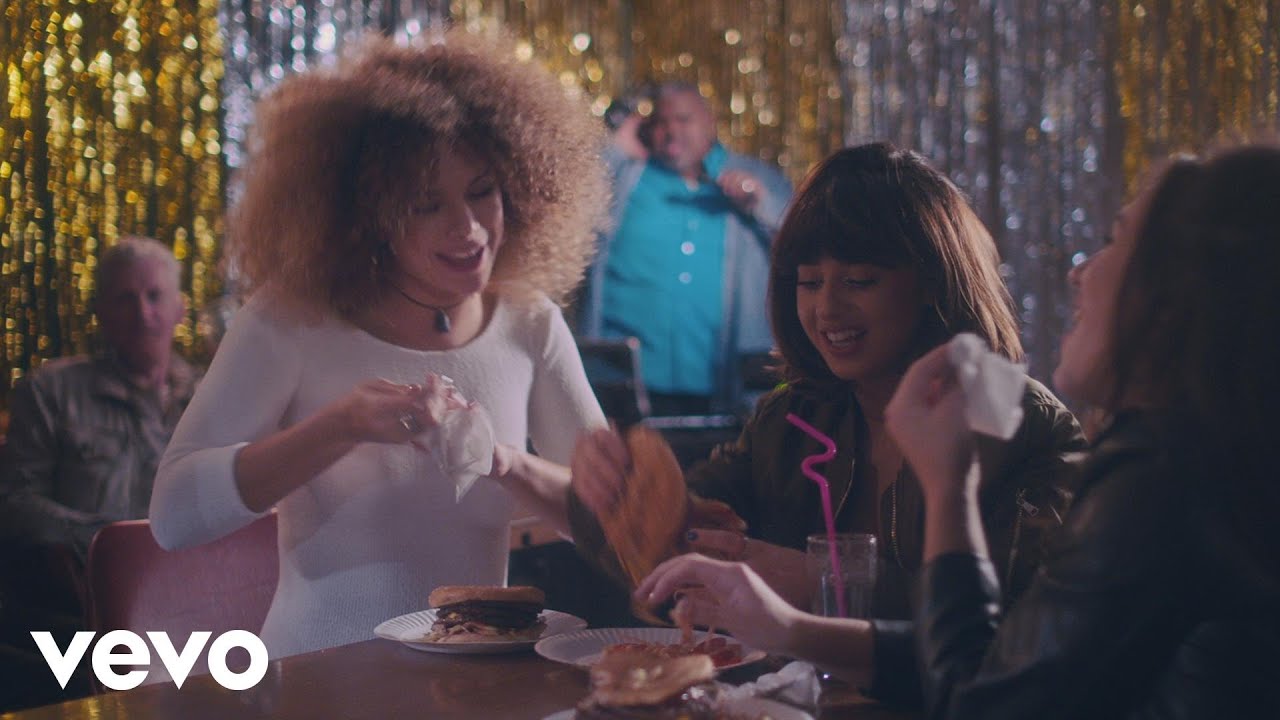 Foxes — Amazing