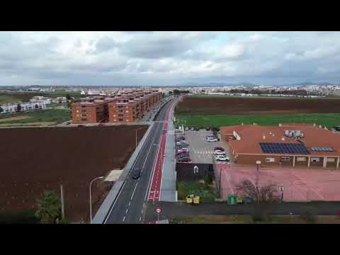 Tramo de la carretera de la BA-070 que une Almendralejo y Fuente del Maestre