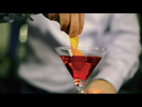 Jak zrobić Negroni - przepis na klasycznego drinka z ginem, campari i wermutem