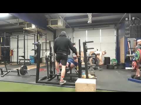 Blacking Out during 550lb Bench Press Powerlifting Kole Carter GP Athletics Spotters save lives