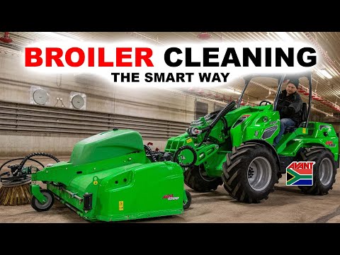 AVANT compact loaders clearing Broiler Houses