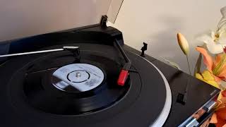 OLIVIA NEWTON-JOHN I&#39;M A SMALL AND LONELY LIGHT ON 7-INCH VINYL