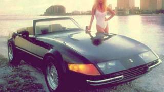 College & Electric Youth Vs Lifelike -- She Never Came Back So Electric