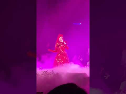 Ernie Zakri - Masing Masing ft. Ade Govinda | Aura: Ernie Zakri Live in Concert