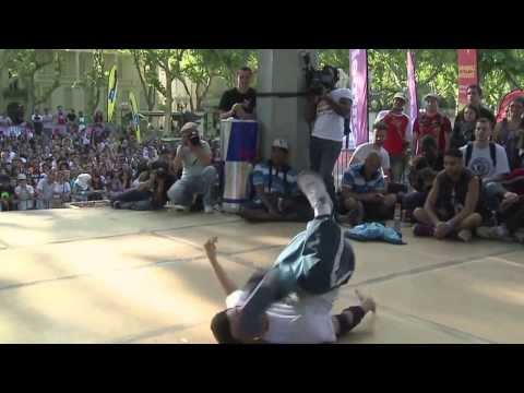 1/2 FINALE BOTY France 2010 - Battle One VS One -  Lilkev VS Abdel