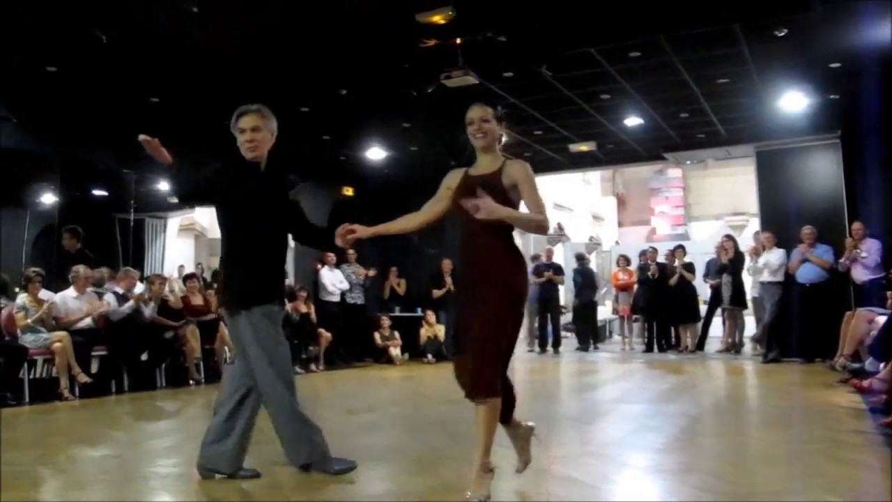 Video thumbnail for Paula Franciotti y Orlando Scarpelli / (orq. Troilo)  Besançon, Francia