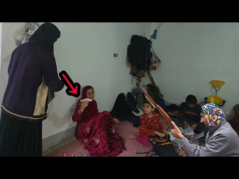 Adventure in the mountains on a rainy day: Najmeh returns Zainab's mobile phone