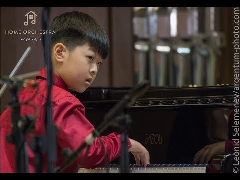 "Sabre Dance" by 8-year old pianist and orchestra